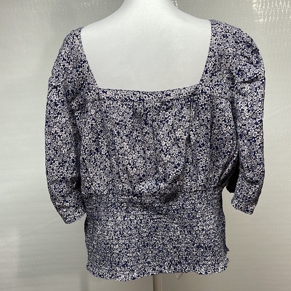 Fitted blouse - Picture 2 of 3